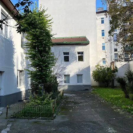 Traveler Lodging Vienna Exterior photo